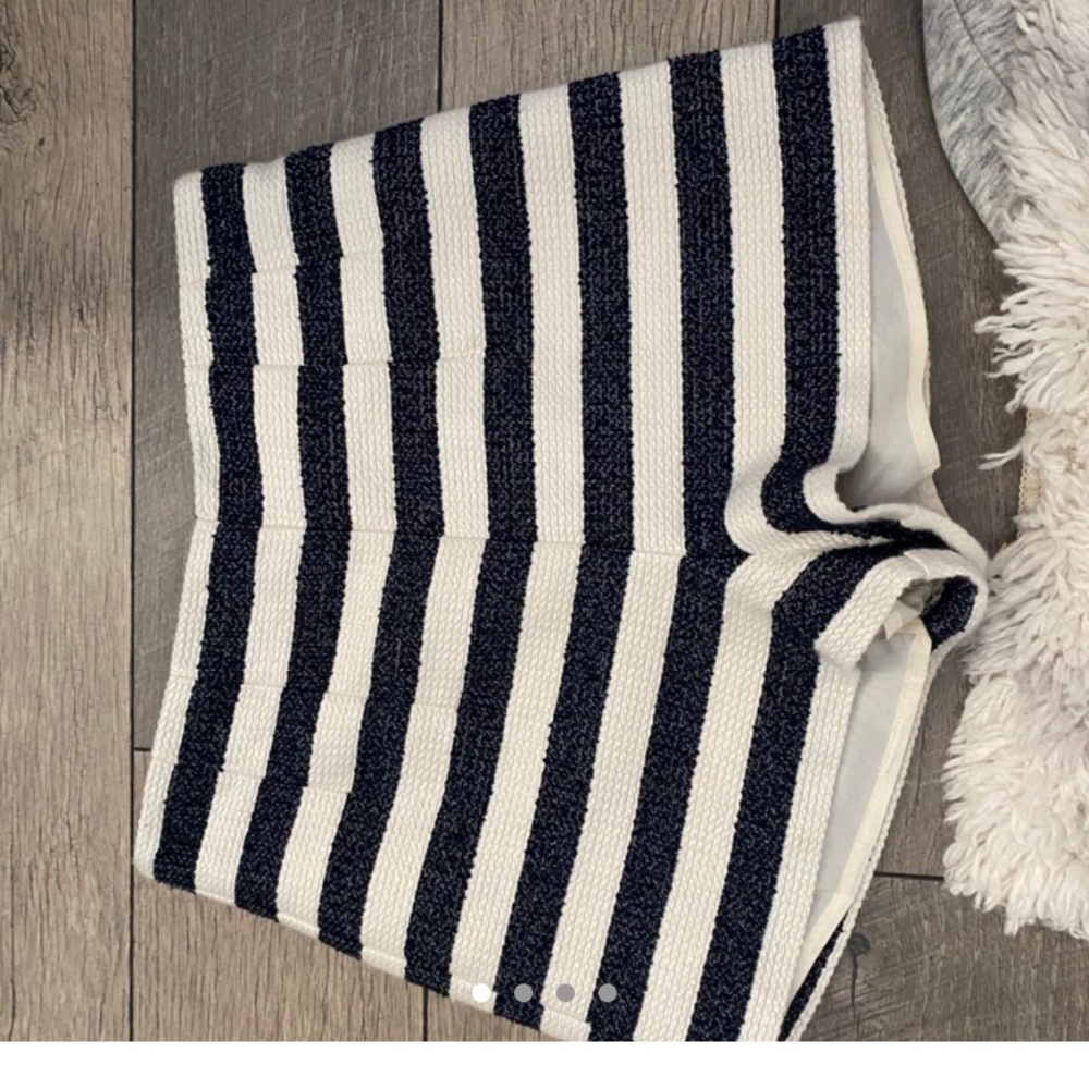 BCG HIGH RISE SHORTS